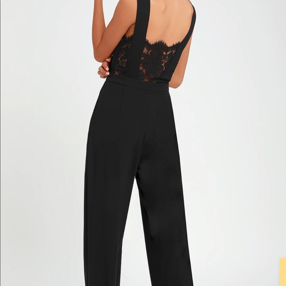 NWT Black lace romper. Lulu’s Large
